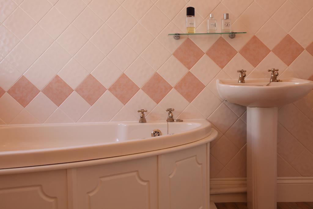 Langdale House Bed & Breakfast